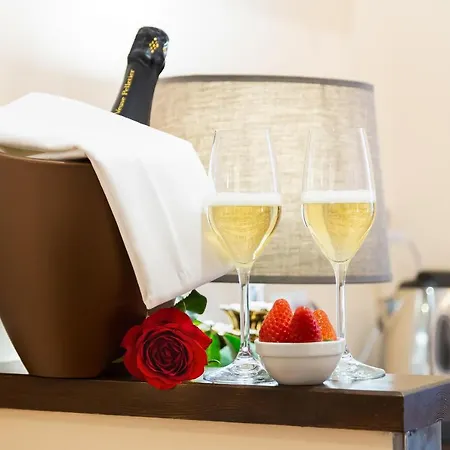 Lhr Coliseum Bed and Breakfast Ρώμη